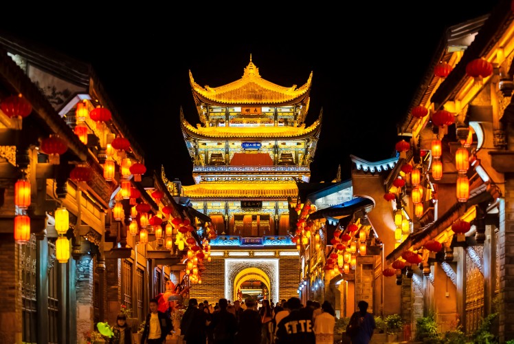 鉴正伟业（文商旅）将建昌古城运营成四川景区流量第一名！